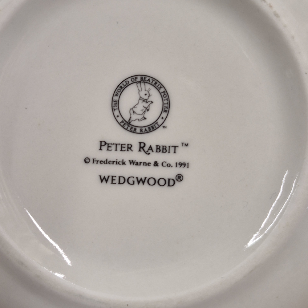 Peter Rabbit Ceramic Bowl and Plate Set - Picture 3 of 8